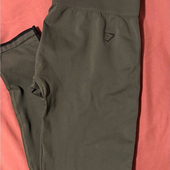 Gymshark Green contrast seamless size Medium - Picture 3 of 4